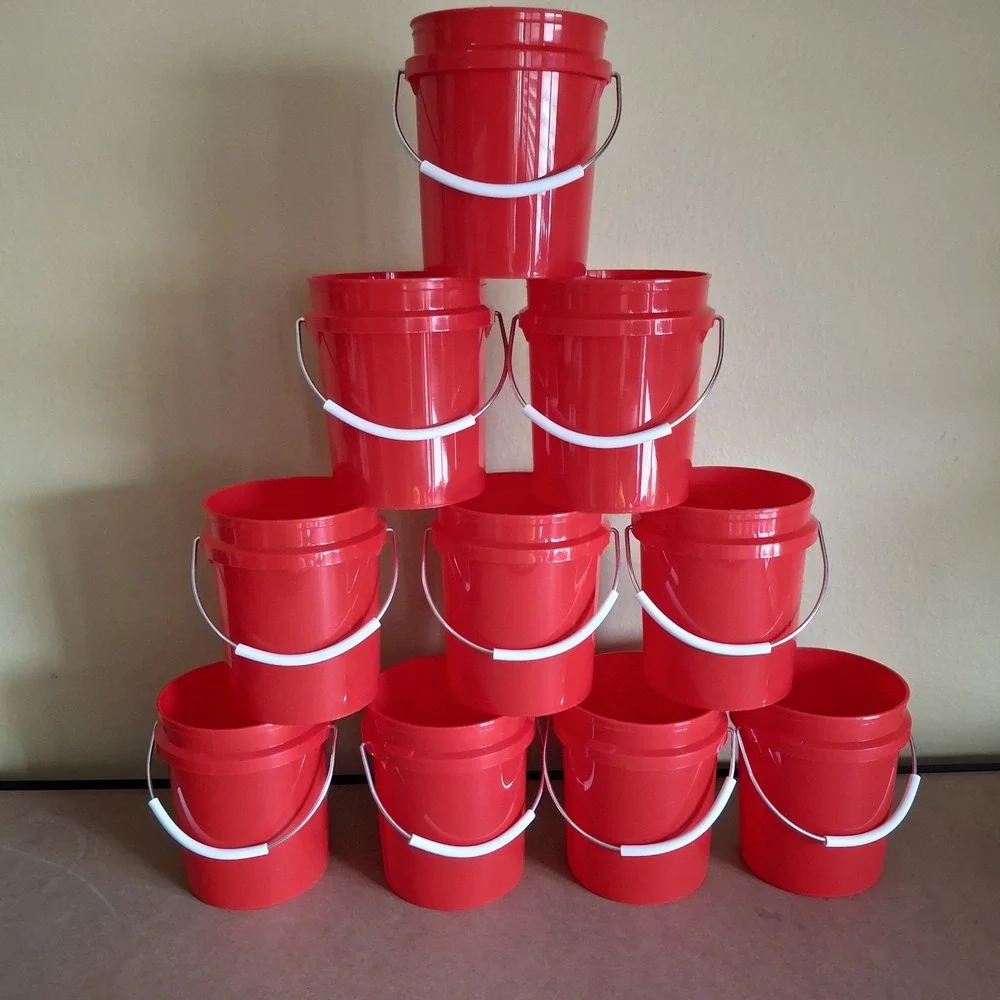 Set Of 10 Buc-ee's Miniature Red Plastic Bucket 4.5
